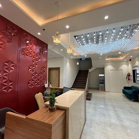 Hotel Satsang Grand Varanasi Dış mekan fotoğraf