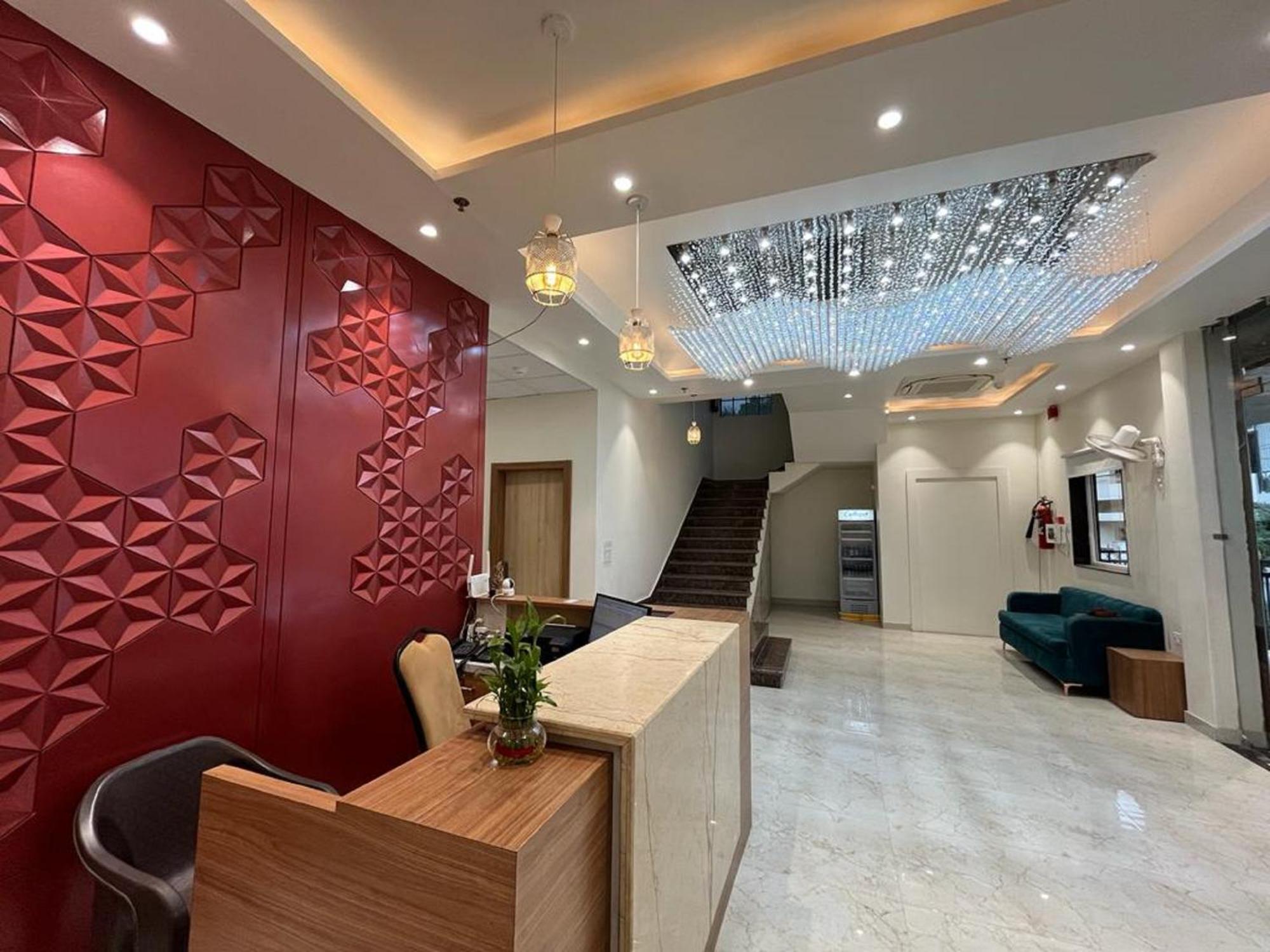 Hotel Satsang Grand Varanasi Dış mekan fotoğraf