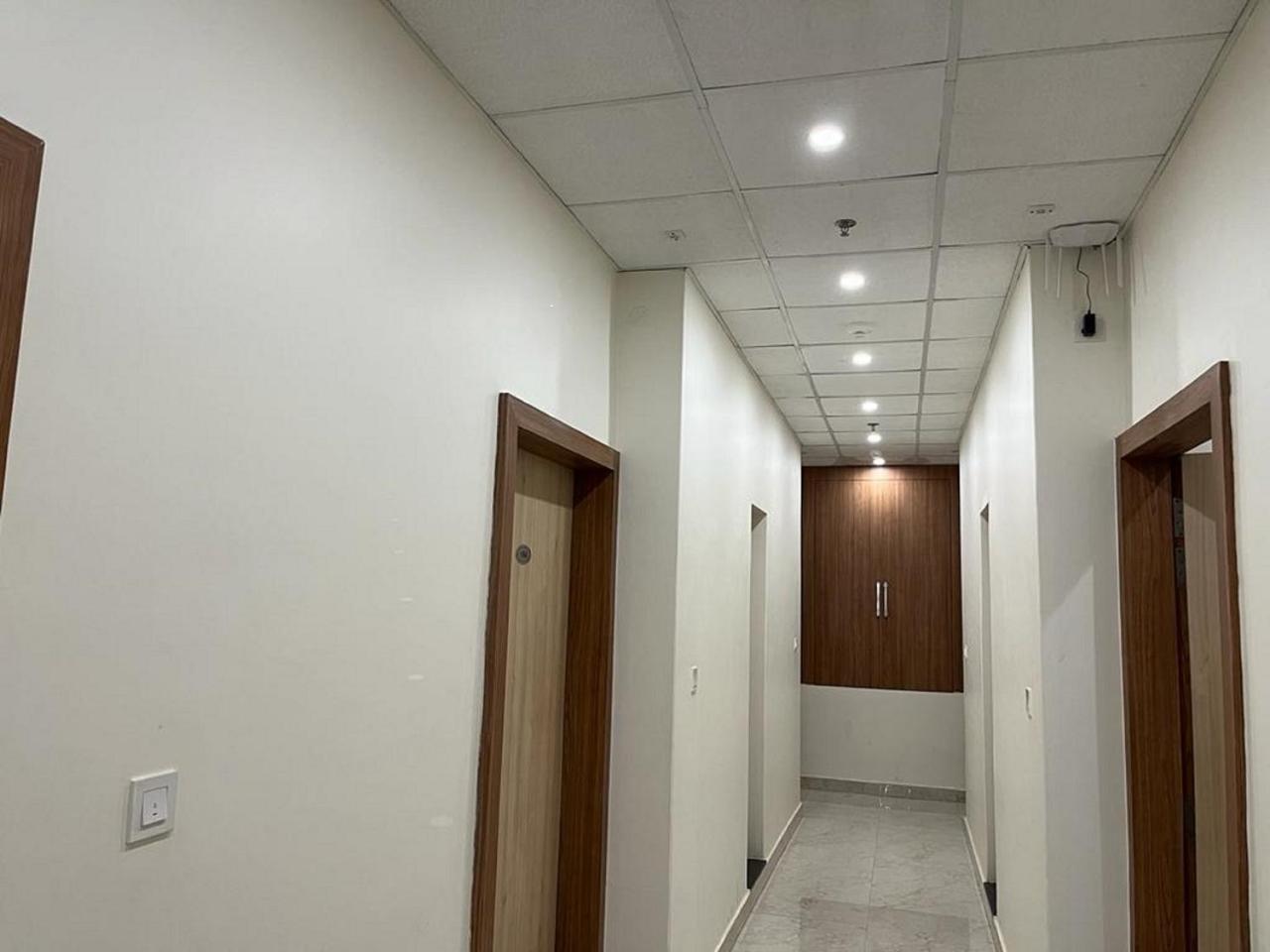 Hotel Satsang Grand Varanasi Dış mekan fotoğraf